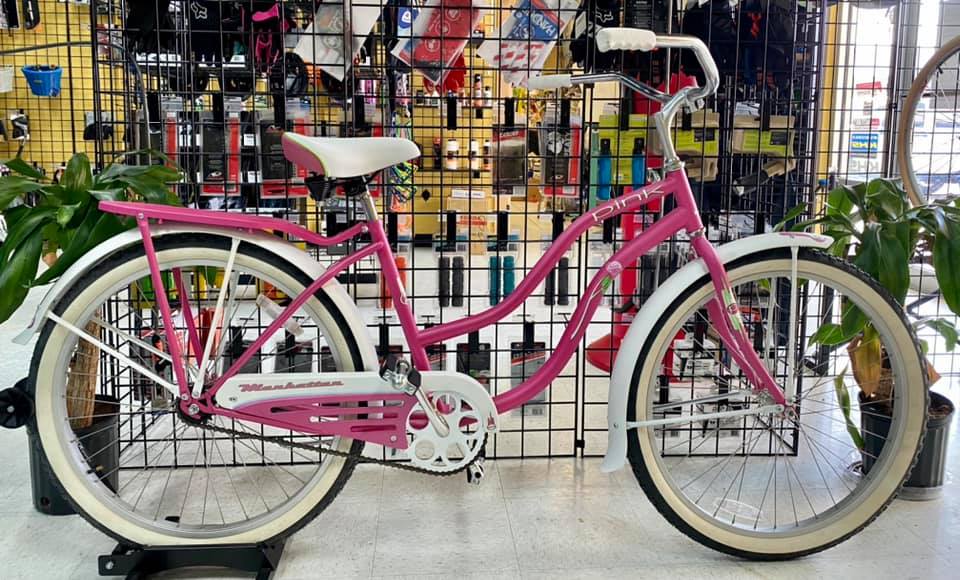 Manhattan Pink Women's Cruiser Bicycle, 26